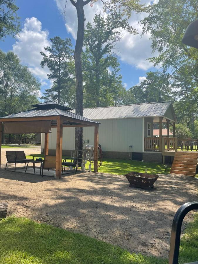 Cozy Cabin In Crestwood Subdivision Avinger Bagian luar foto