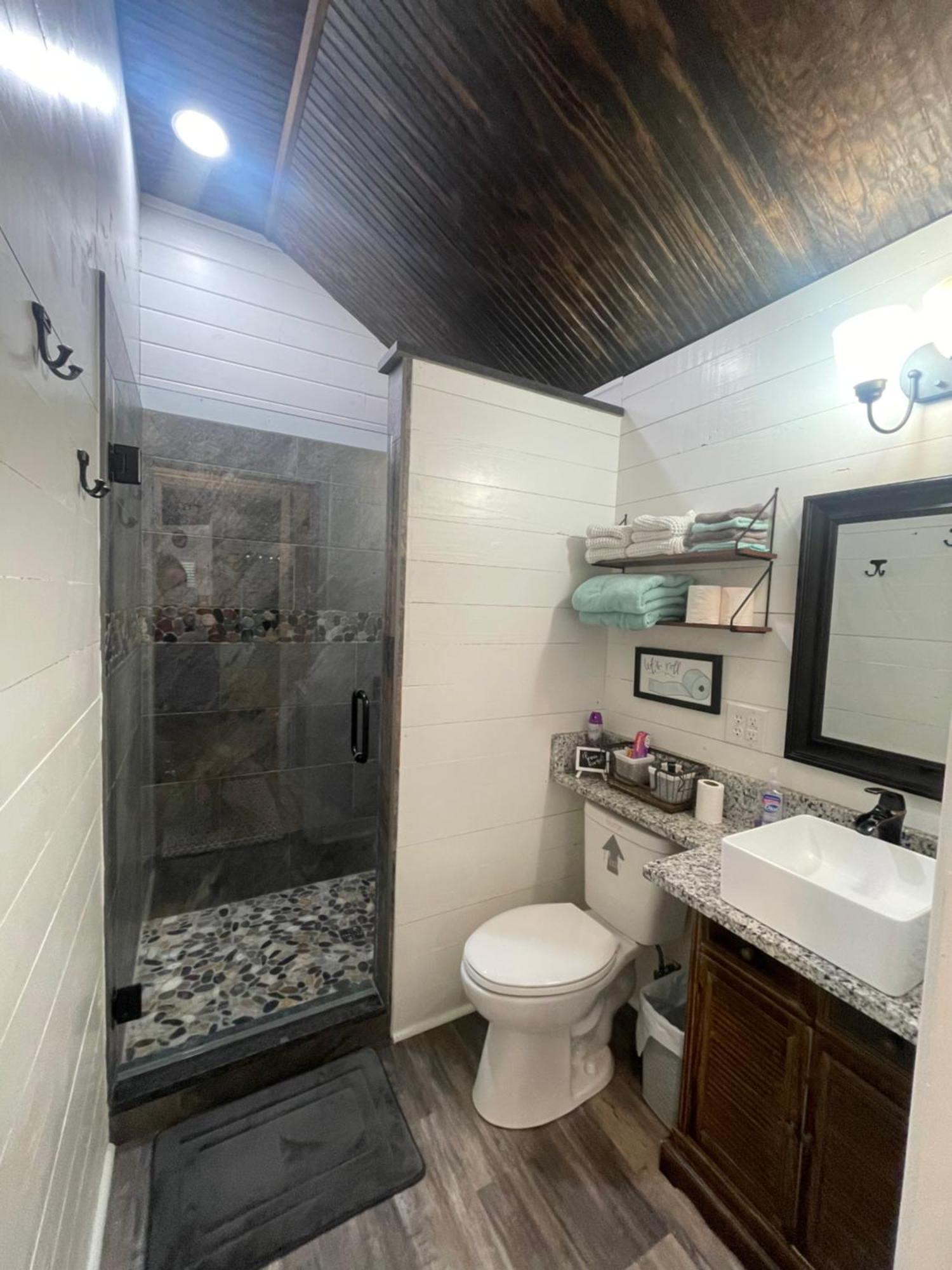 Cozy Cabin In Crestwood Subdivision Avinger Bagian luar foto
